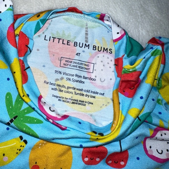 🍒🍌Like New LBB Set🍌🍒 - Picture 4 of 4